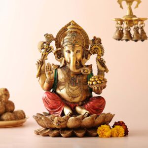 [Image of Lord Ganesha idol]