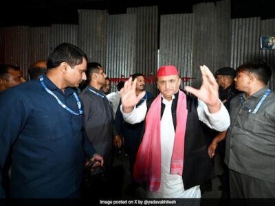 Akhilesh Yadav On Warpath Over Tin Sheets’ Barricade At JP Narayan Museum