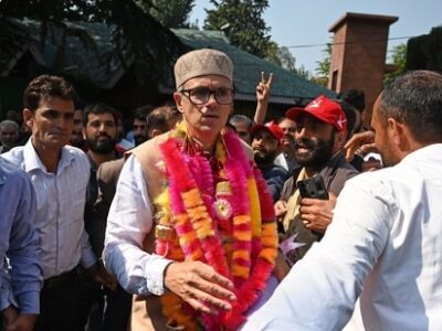 J&K: 4 Independent MLAs back Omar Abdullah, Congress to decide today | Top updates