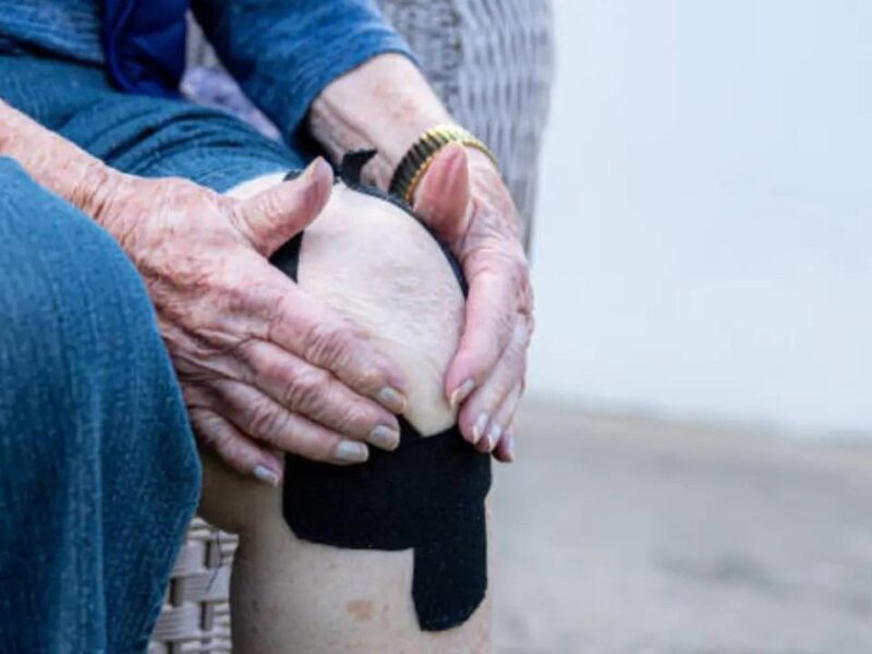 World Arthritis Day 2024: Delaying knee arthritis treatment can damage spine, warn health experts