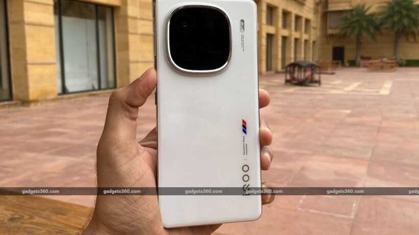 iQOO 13 India Launch Date Leaked as Handset Surfaces on Geekbench With Snapdragon 8 Gen 4 Chipset